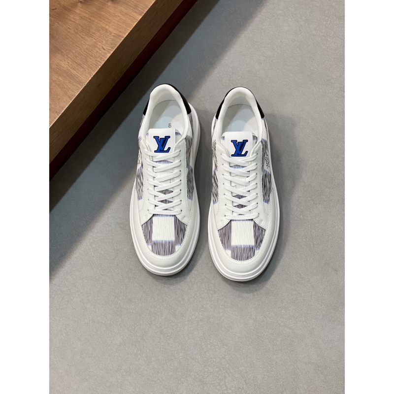 l**is V*t*n sneakers